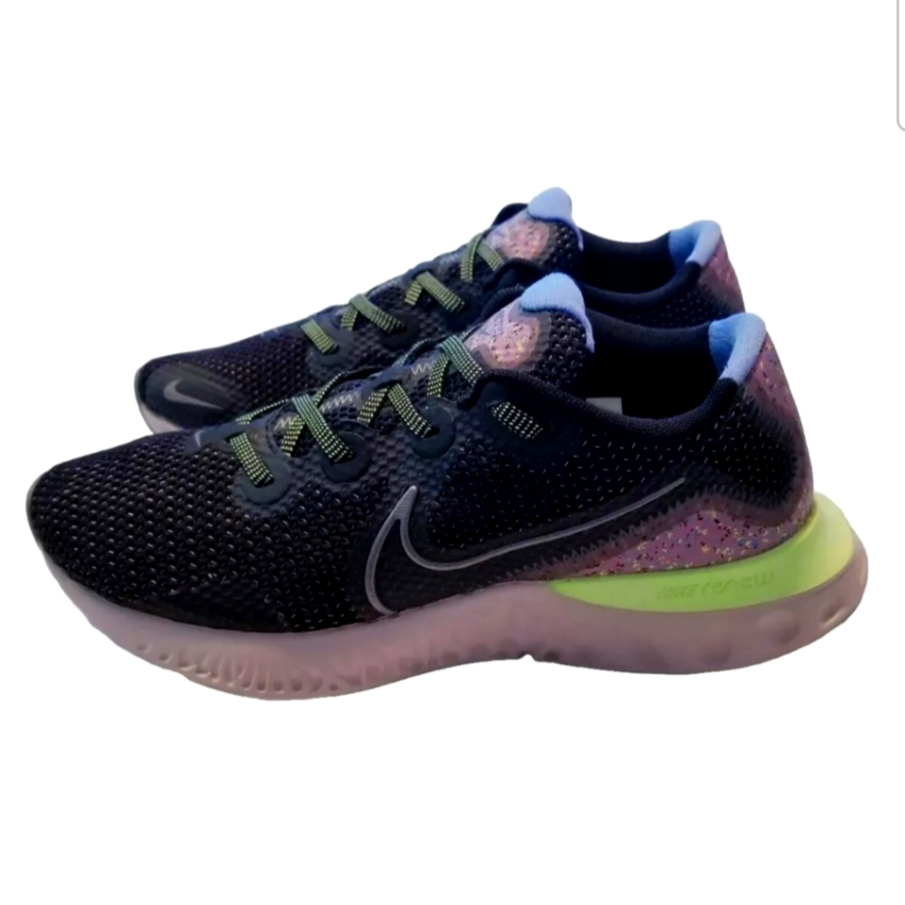 Nike Renew Run Special Edition Women's  Black/Green Size 8.5 Shoes/Sneakers